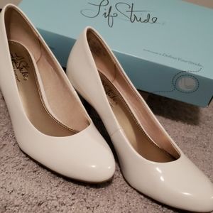 LifeStride Parigi White Heels, Size 7, For Brides